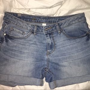 Cuffed denim shorts